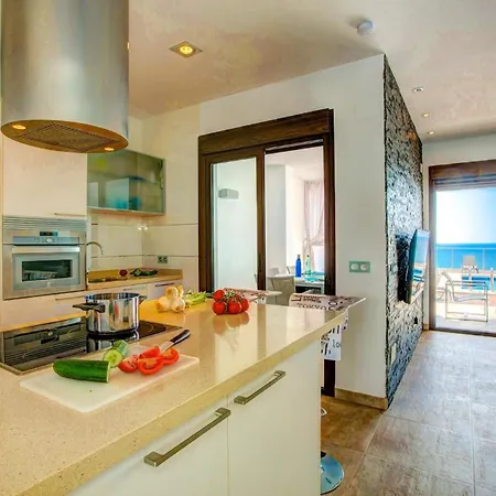 Mit Privatpool Fuer 8 Personen Ca 105 Qm In Costa, Andalusien Costa Del Sol 度假居 托罗克斯科斯塔